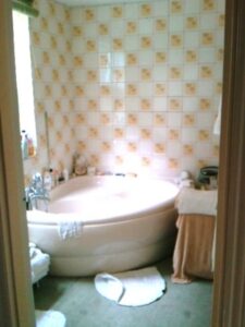 old bathroom renovation 1
